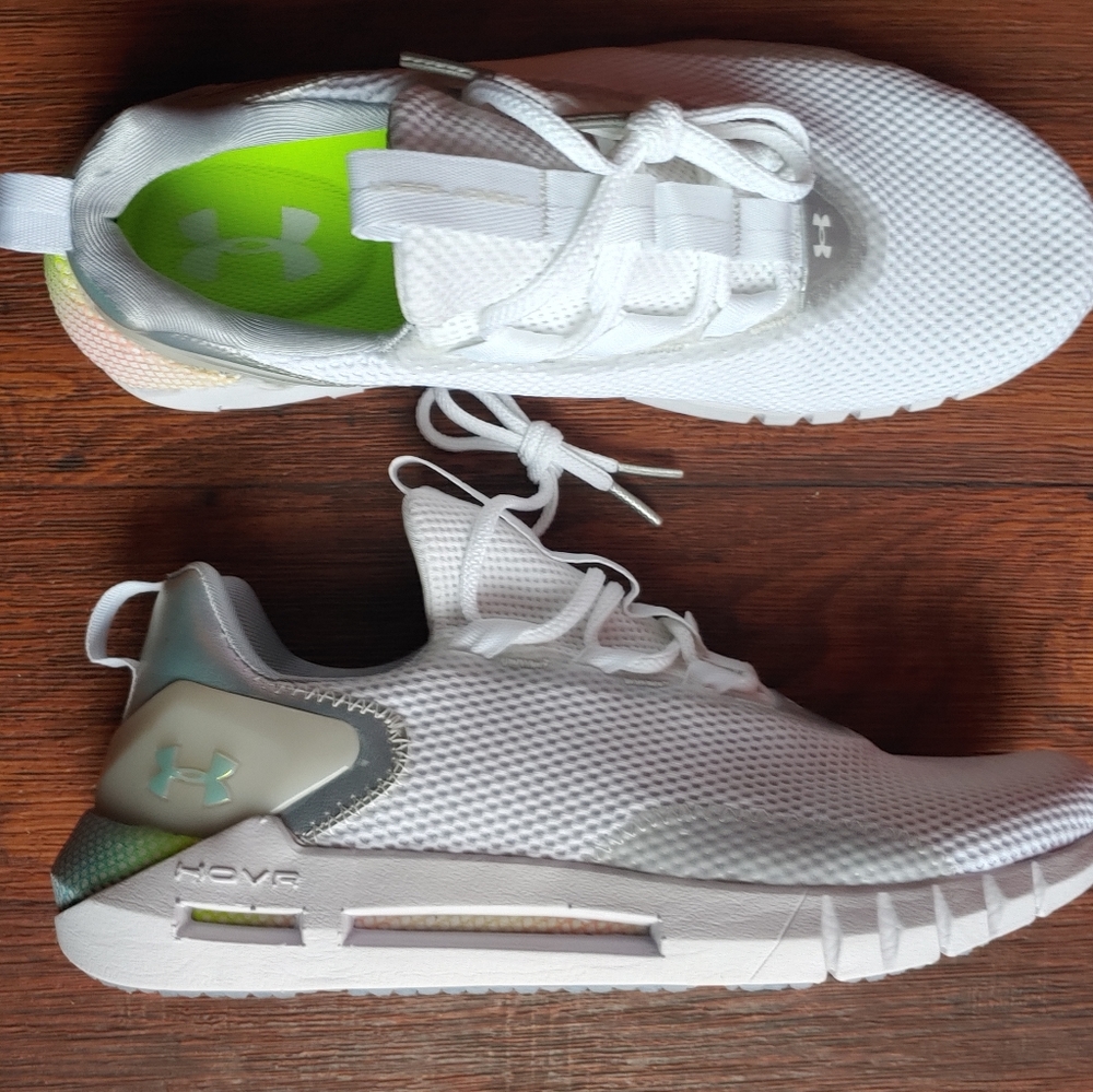 🌈HOVER PRIDE IRIDESCENT SHOES🌈
